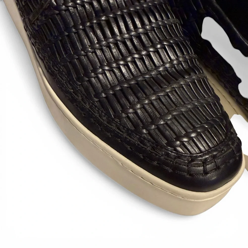 5 for $25!! VINCE PLATFORM SNEAKERS